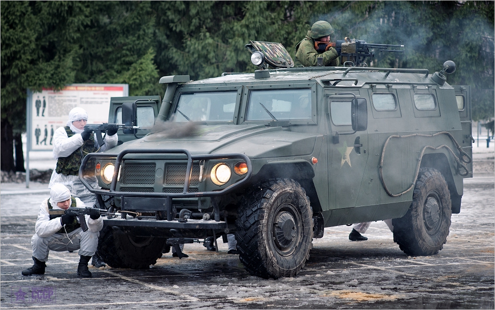 Бронированный автомобиль тигр фото