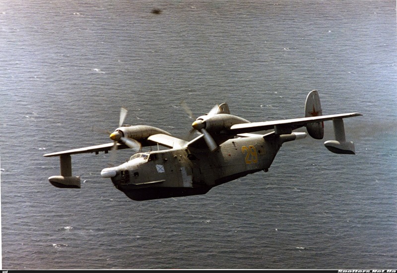 Самолет-амфибия Бе-12 «Чайка»