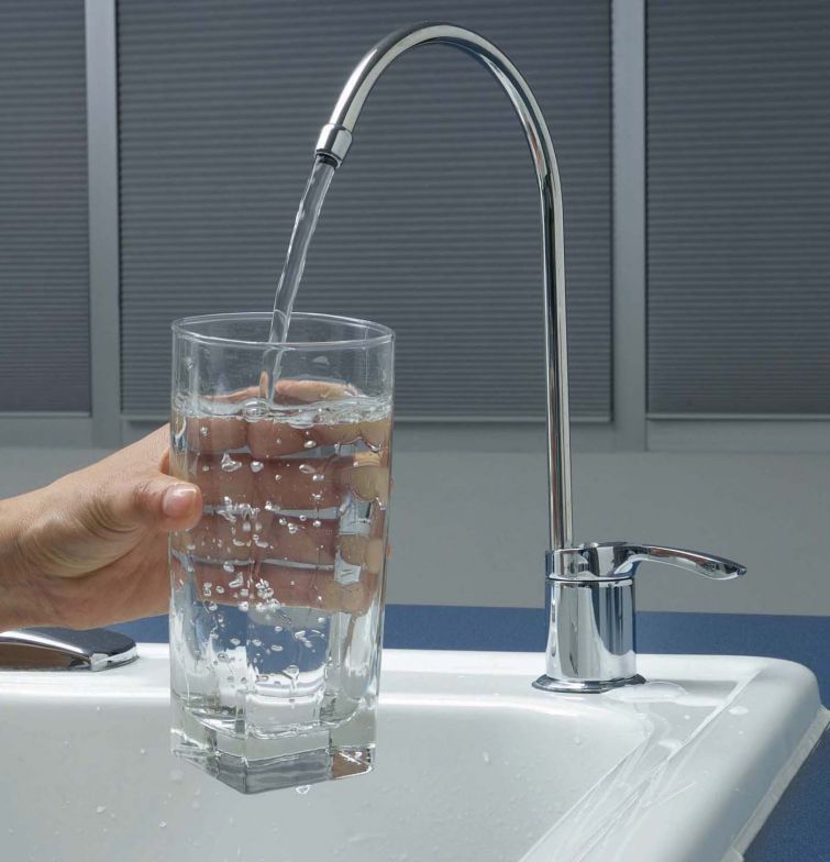 О  пользе чистой питьевой воды 