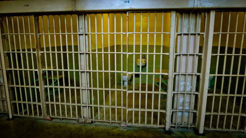 Prison escape алькатрас. Сан Франциско тюрьма Алькатрас. Побег из тюрьмы «Алькатрас». Алькатрас тюрьма сейчас. Тюрьма на острове Алькатрас побеги.