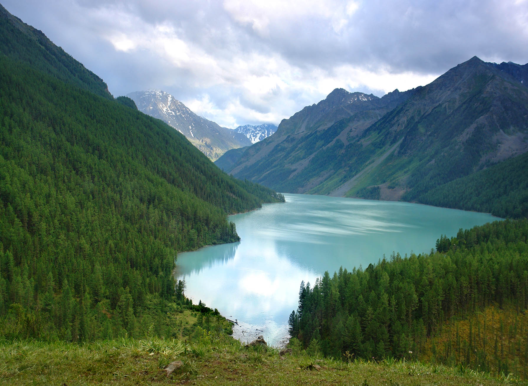 Как называется озеро в россии. Кучерлинские озёра, Алтай. Кучерлинское озеро горный Алтай. Река Аккем горный Алтай. Озеро Тальмень.