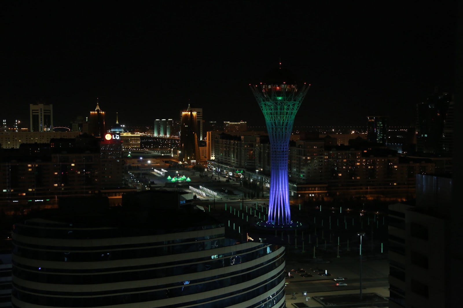 Астана столица Казахстана ночью