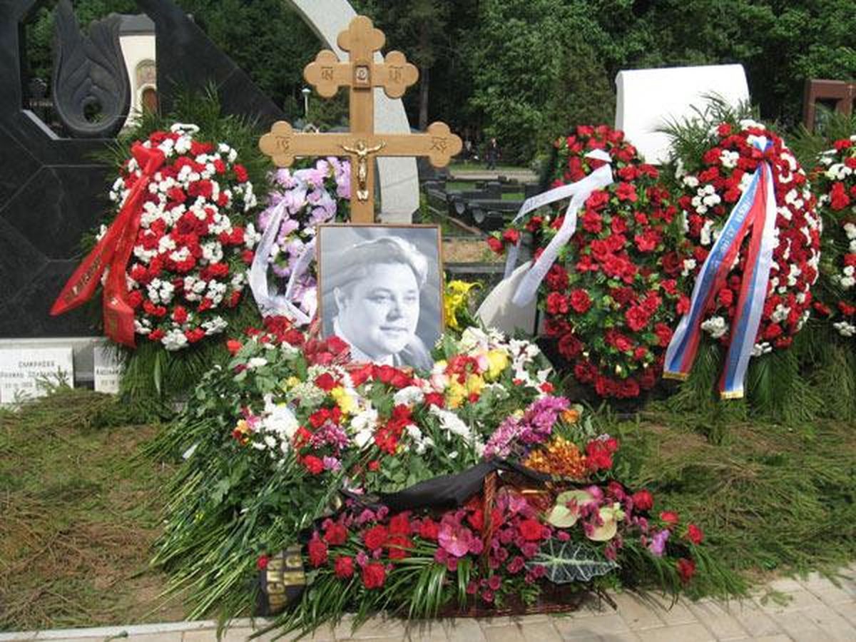 Могила сличенко на троекуровском кладбище фото сегодня