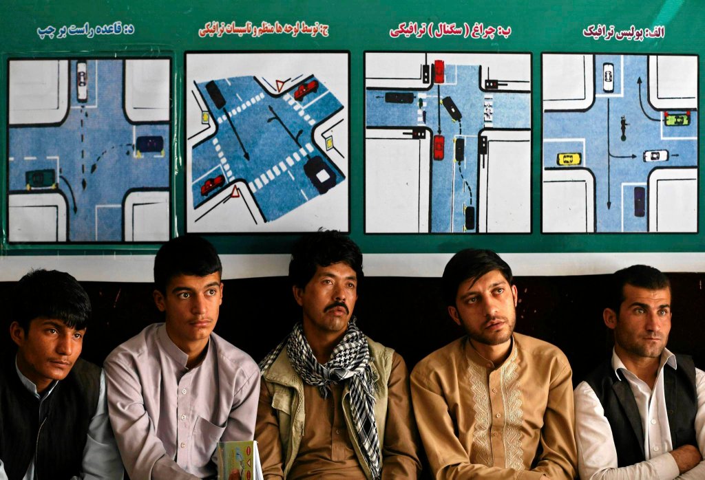 Как получают водительские права в Кабуле