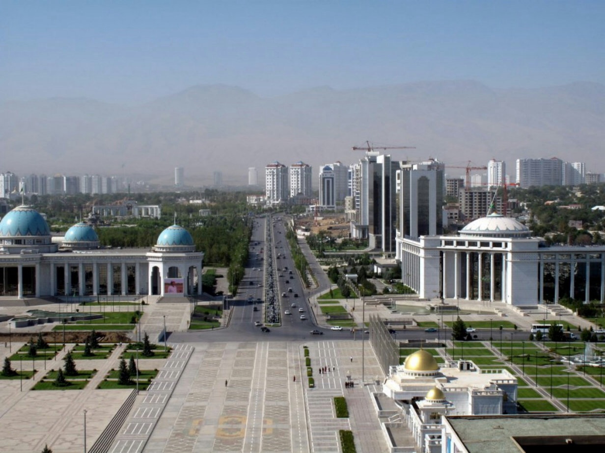 Туркмен туркменистан. Туркмения Ашхабад. Узбекистан столица Ашхабад. Дворец Рухыет Ашхабад. Ашхабад Туркмения 2020.