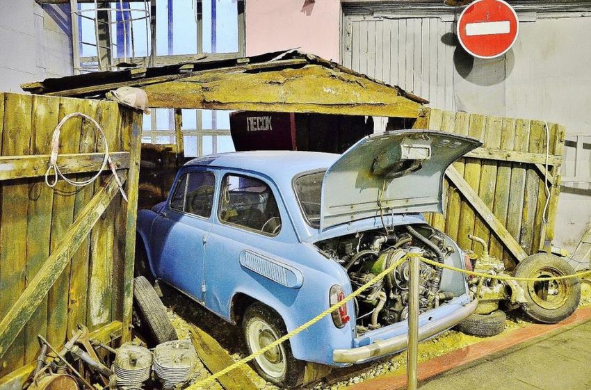 Самый крупный в мире музей советских автомобилей