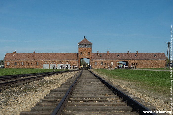 Концлагерь остался без освободителей