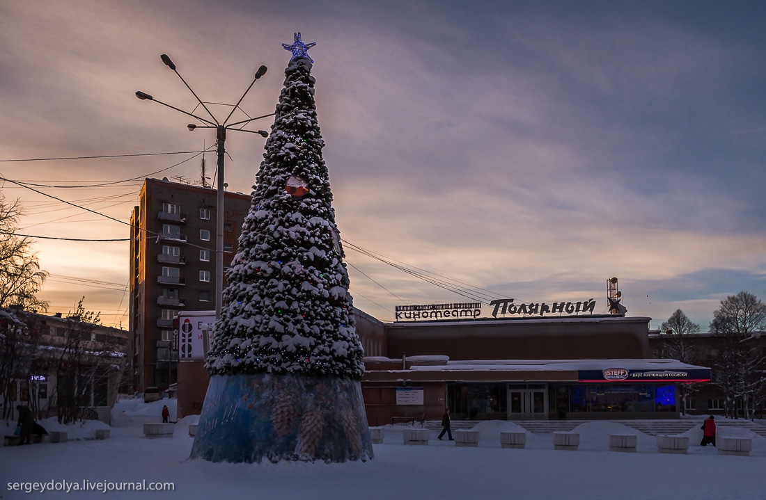 Памятники города Апатиты