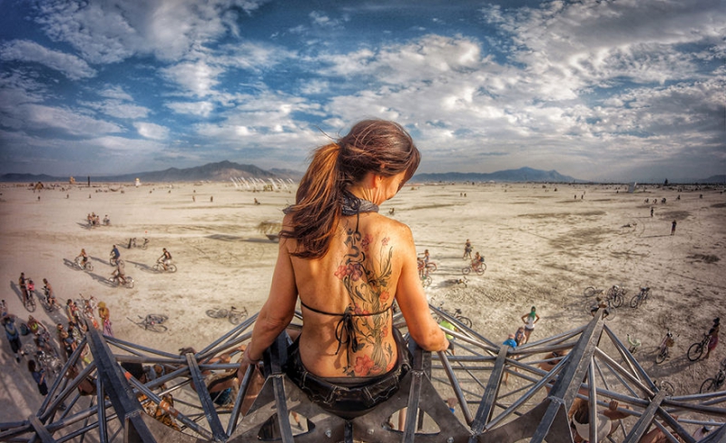 Сюрреалистичные фотографии с фестиваля Burning Man 