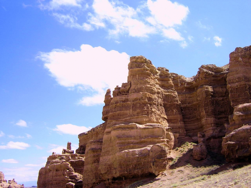 Чарынский каньон — неповторимый природный памятник в Казахстане