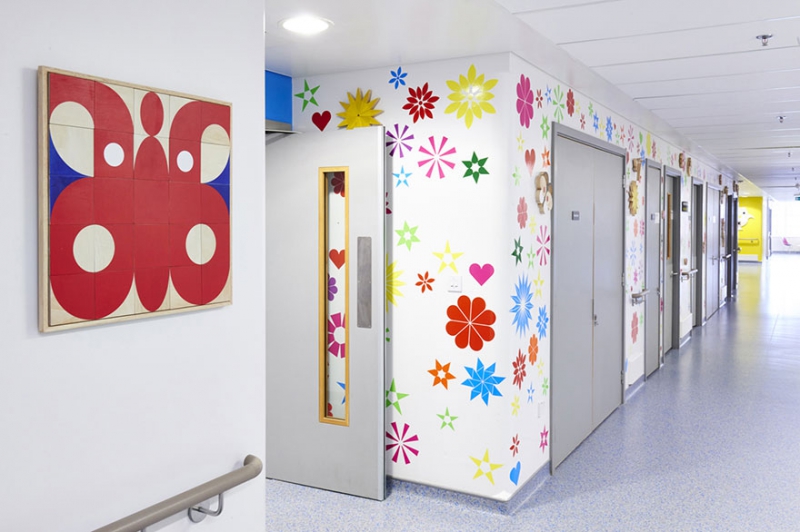 Художники Лондона сделали детскую больницу более уютной для детей 