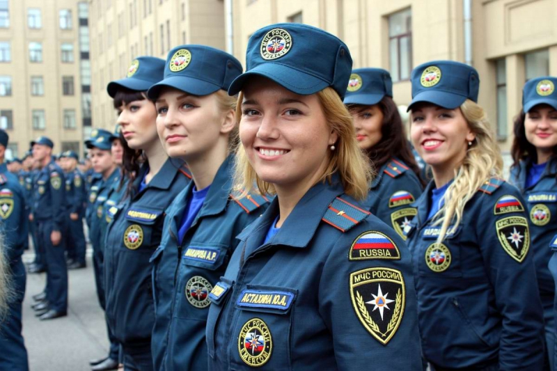 Лица девушек из МЧС России