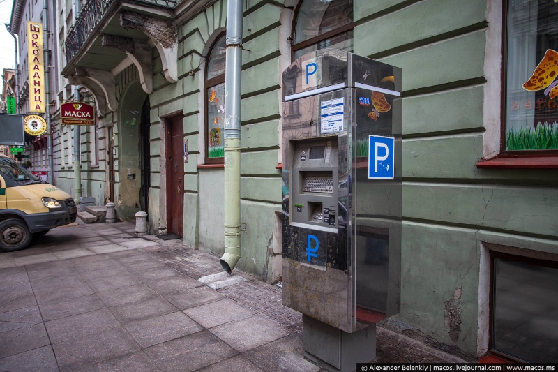 Платные парковки приходят в Петербург