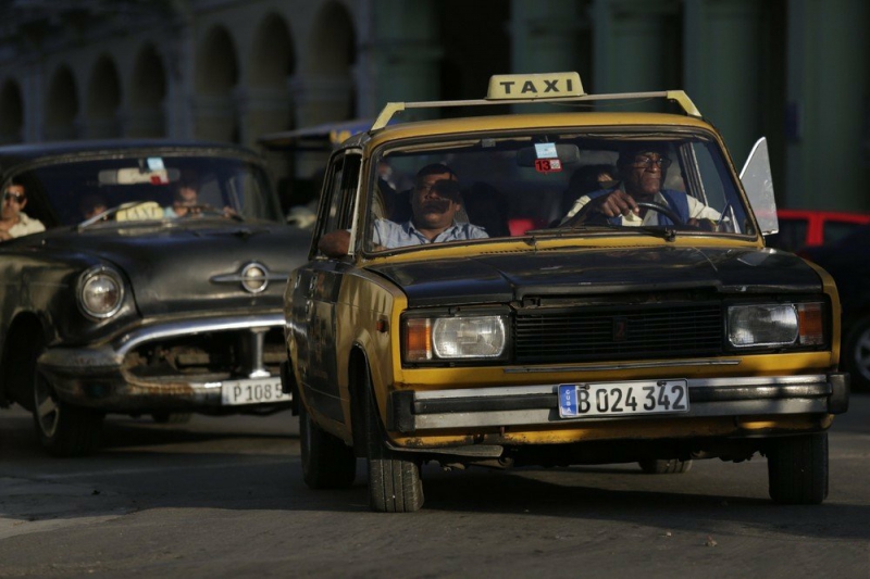 Поставщик запчастей к русским автомобилям из Майами в Гавану