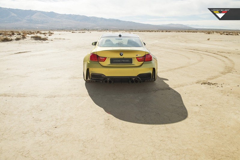 BMW M4 GTRS4 от Vorsteiner