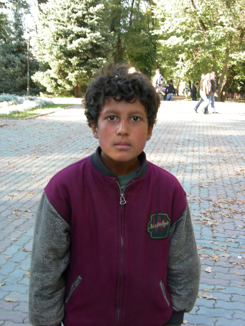 Таджики цыгане. Таджикистанские цыгане. Цыгане в Таджикистане. Цыганский мальчик. Цыгане люли.
