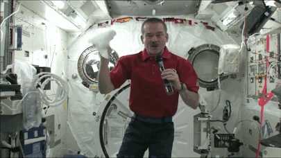 12 интересных фактов о жизни астронавтов в космосе