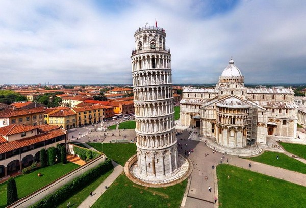 Пизанская башня. Италия