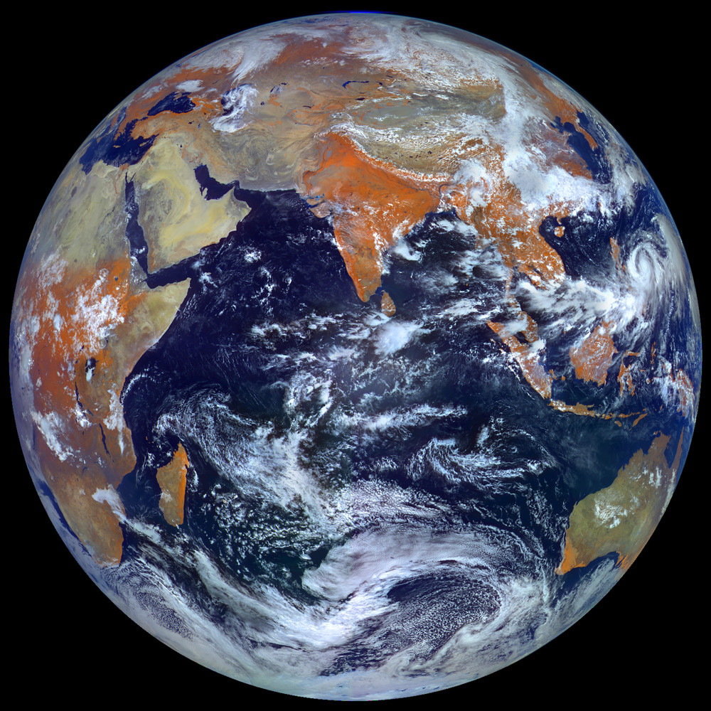 Картинка планета земля из космоса. Планета из космоса. Планета земля. Снимок земли из космоса. О земле и космосе.