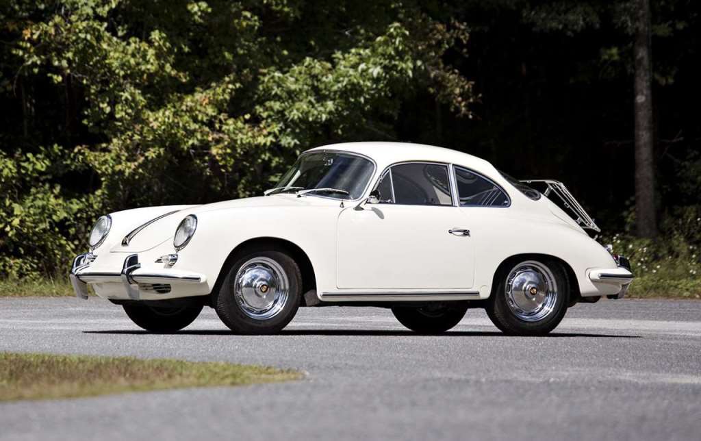 13. Porsche 356 B Super, год выпуска 1963. Вылитый «жук» — не правда ли? ;) Ожидаемая цена 88 956 — 118 600 долларов.