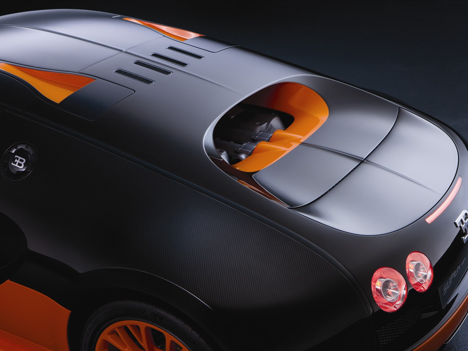 Телескопическая щетка для заднего стекла Bugatti Veyron Super Sport