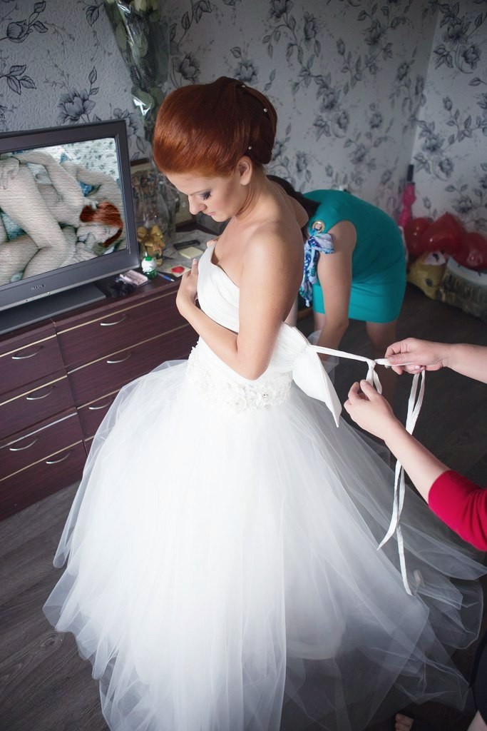 Жестокая свадьба читать полностью. Свадебная жесть. Жестокая свадьба. Ох уж эта свадьба. Свадебное платье в русском стиле.