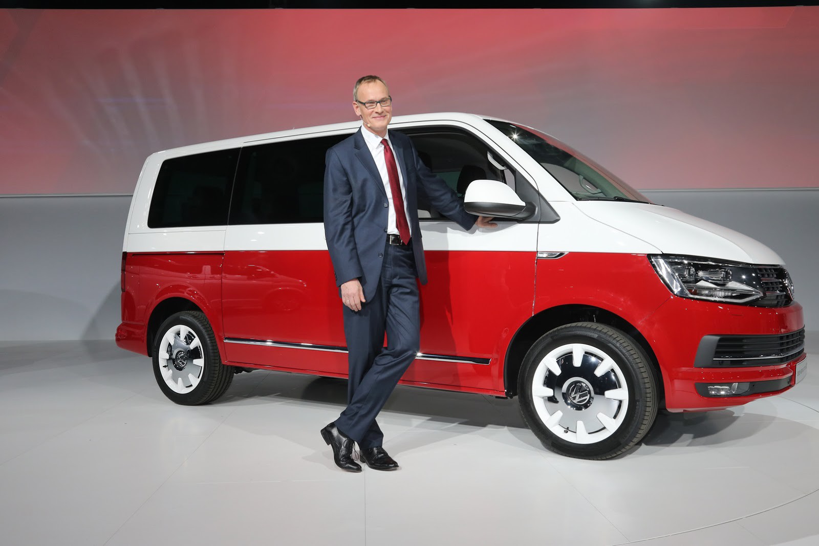 Немцы презентовали новое семейство Volkswagen T6