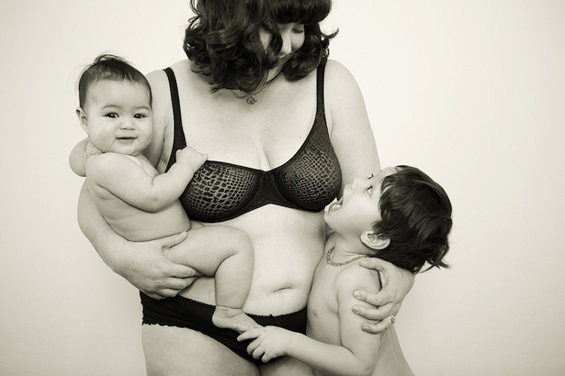 Саманта Ганьон с 3-летним сыном Джозефом и 7-месячной дочерь