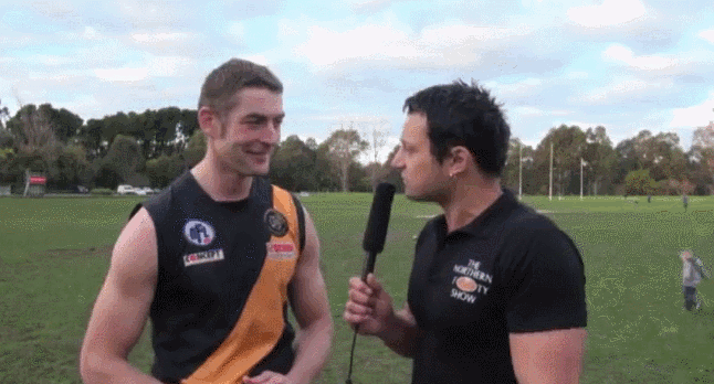 Тем временем на поле