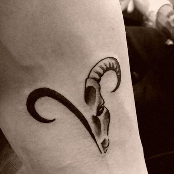 Что означают татуировки со знаками Зодиака, и кому они подходят?