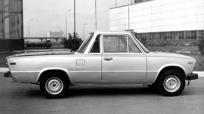 2. ВАЗ-2106 «Турист» (1976).