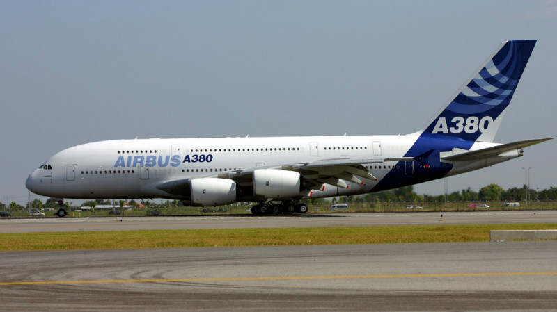 1. Airbus A380 Superjumbo Jet (принц Аль-Валид ибн Талал) — $500 млн.