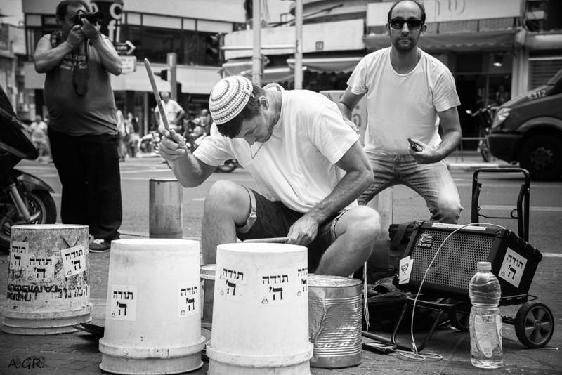 Тель-Авивский барабанщик.