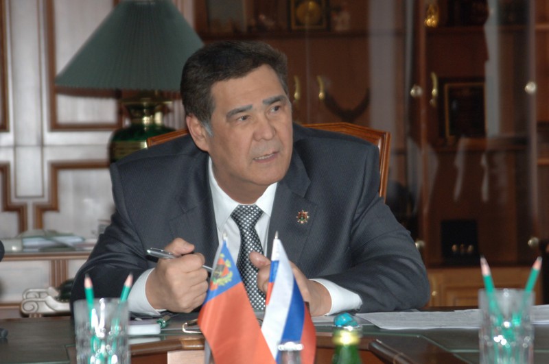 Аман Тулеев - губернатор Кемеровской области 