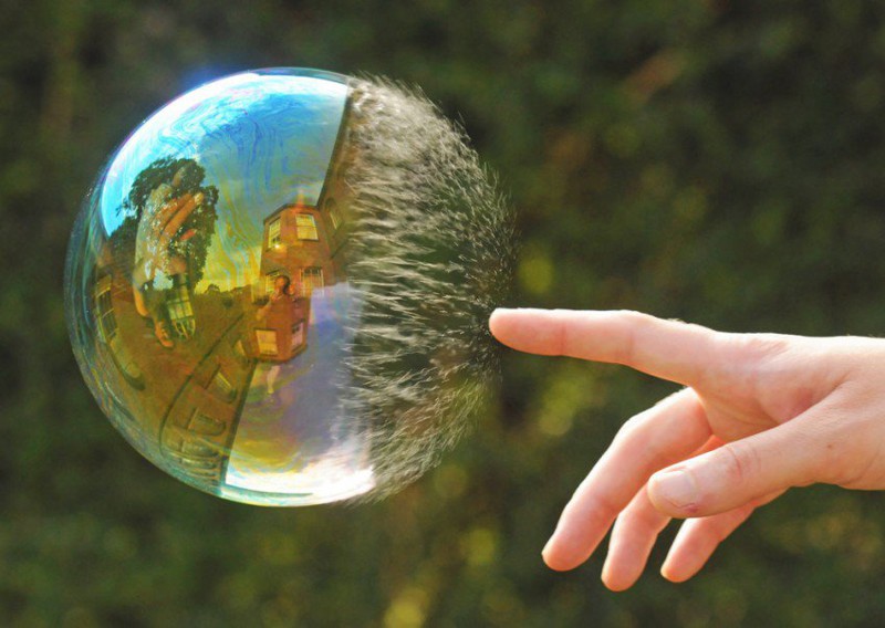 5. Лопающийся пузырь