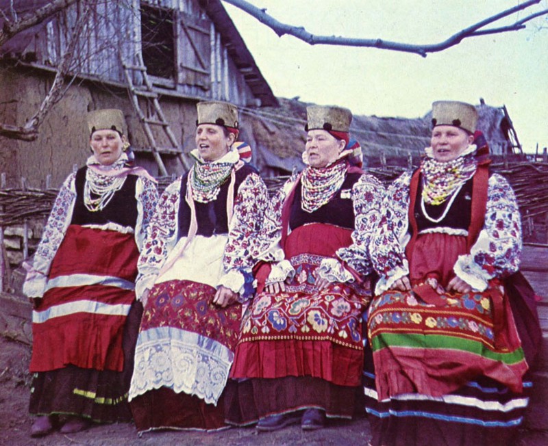 Уникальный женский костюм села Колыбельского