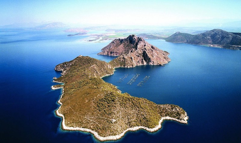Остров Нафсика — 6,9 миллиона евро (7,6 миллиона долларов)