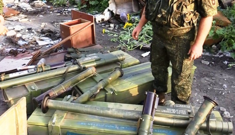 Склад с оружием Made in USA обнаружен в завалах Луганского аэропорта