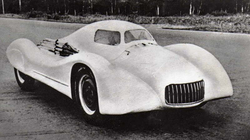6. «Москвич Г2» с аэродинамическим кузовом, 1956 год.