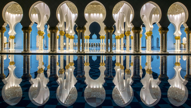 Отражающаяся симметрия, мечеть шейха Зайда