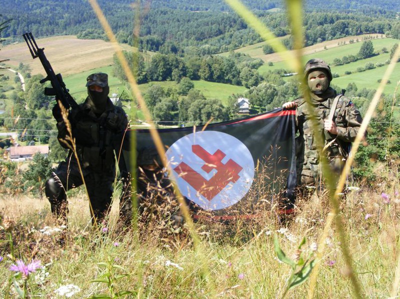 польские национал-патриоты открыли охоту на необандеровцев 