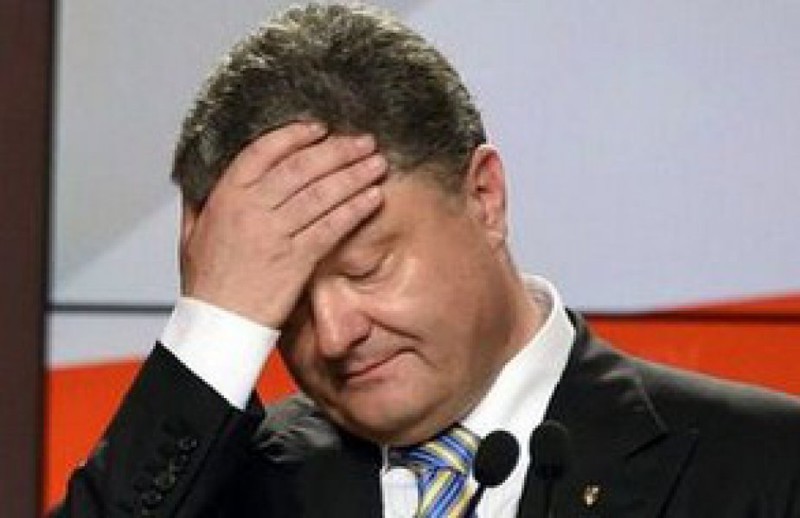 Порошенко впал в панику после доклада ВСУ о ситуации в Донбассе