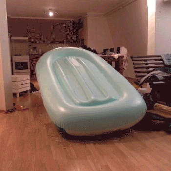 Смешные и местами очень горячие GIF-ки