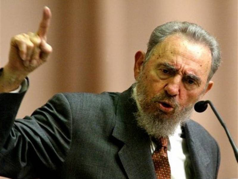 Резкой критикой в адрес США разразился Фидель Кастро.