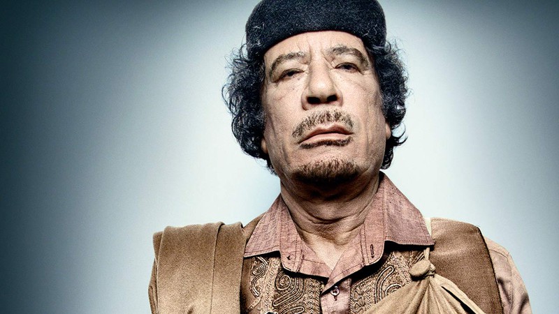 10. Муаммар Каддафи — высокие и длительные полёты.