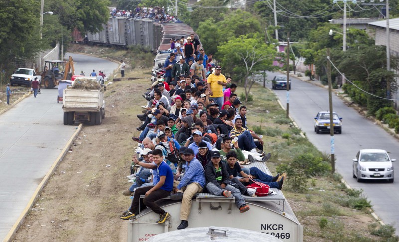 Нелегальные мигранты проникают в страны ЕС рекордное число  за июль!