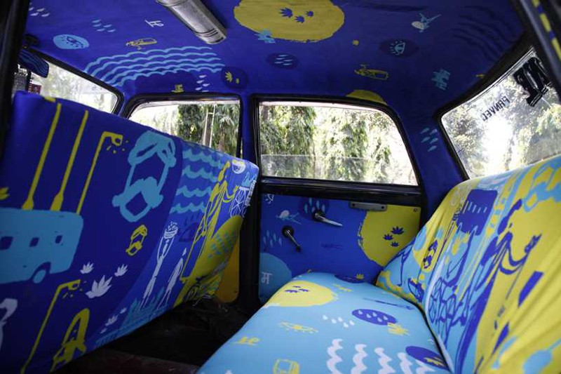Вот как индийские дизайнеры оформляют салоны такси 