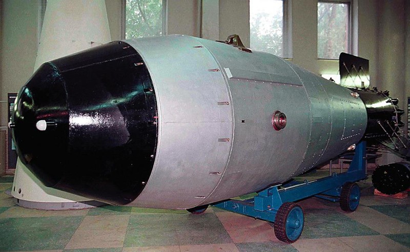 В Москву впервые привезли самую большую термоядерную бомбу