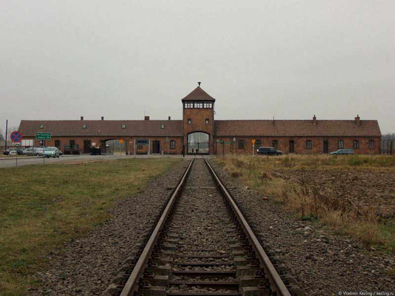 6. Концентрационный лагерь Освенцим (Польша)