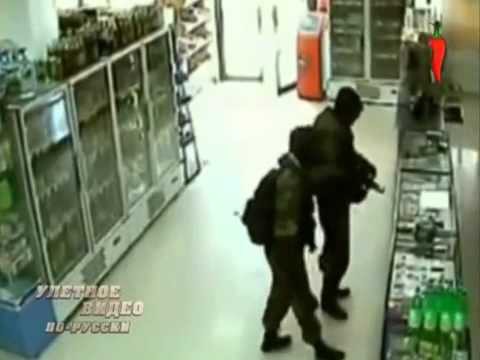 Боевики напали на магазин 